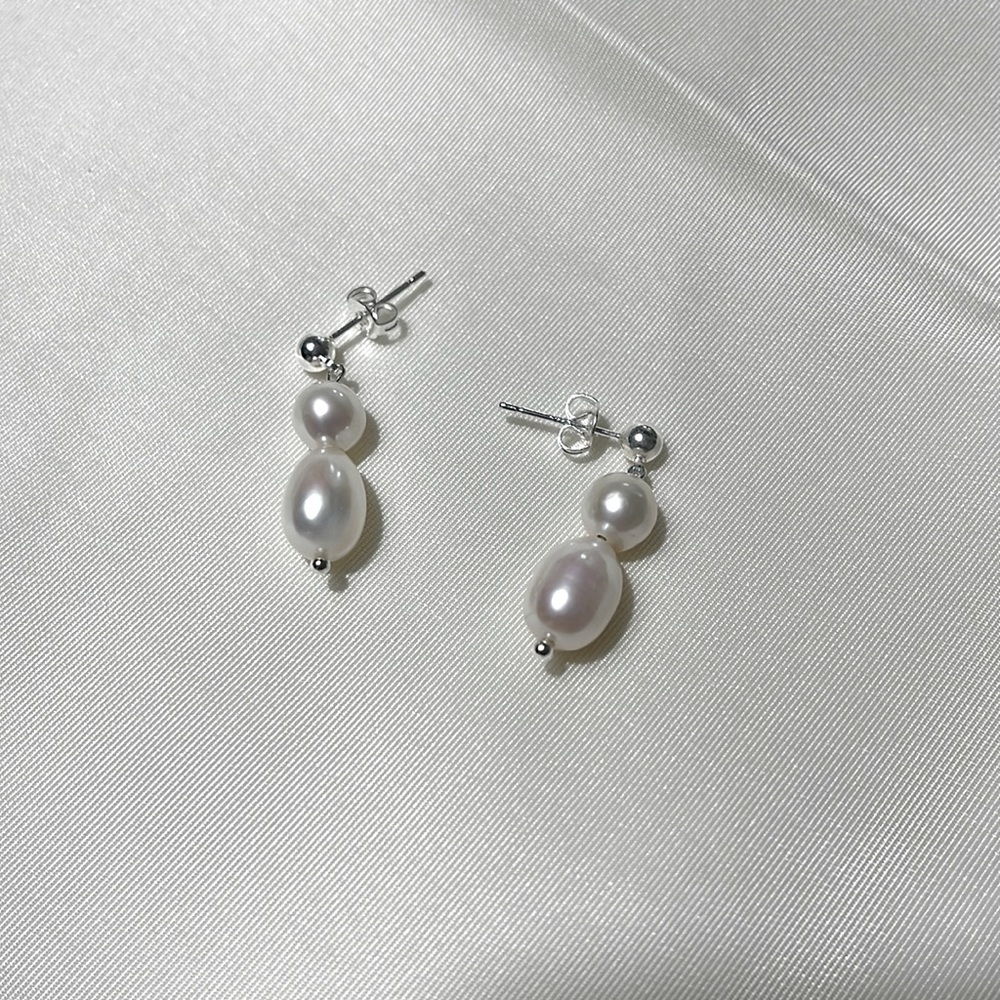 Pearl earrings